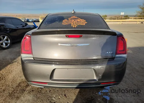 2018 Chrysler 300 S из США, поврежденный, VIN 2C3CCABG2JH245100